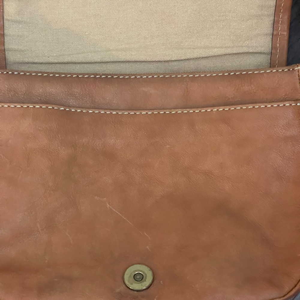 Frye Saddle Crossbody Bag in Cognac Brown - Picture 5 of 12